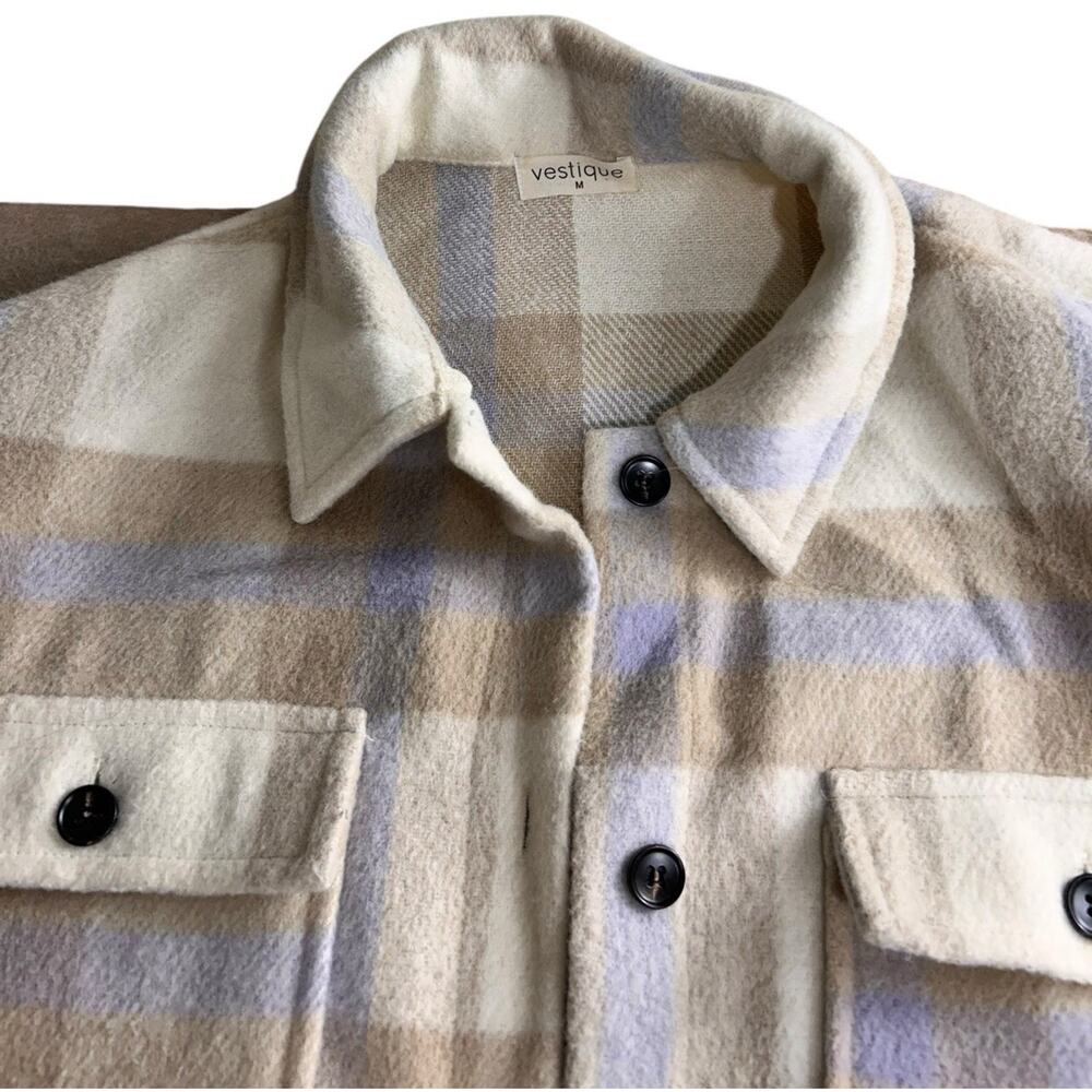 Vestique Plaid Shacket Sz M Thick Button Front Pocket Jacket Cream Tan Oversized - Picture 4 of 7